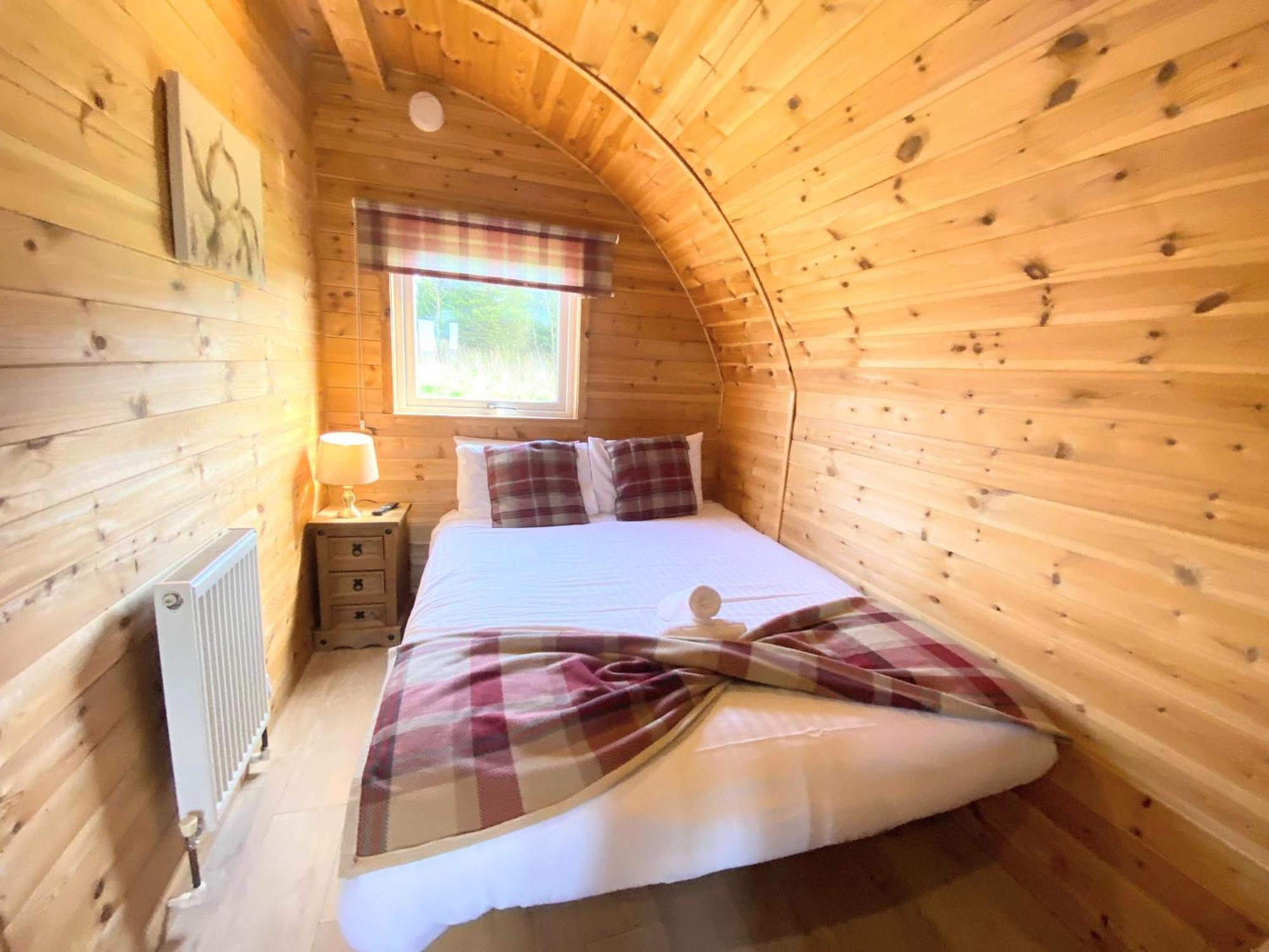 Pond View Pod 1 With Outdoor Hot Tub - Fife - Loch Leven - Lomond Hills Villa Kelty Exterior photo